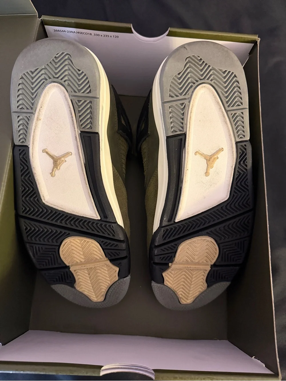 Air Jordan 4 Retro Craft Olive Men's 7 / Women's 8.5